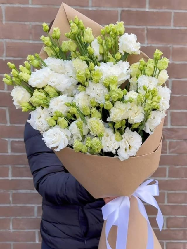 Букет белых эустом