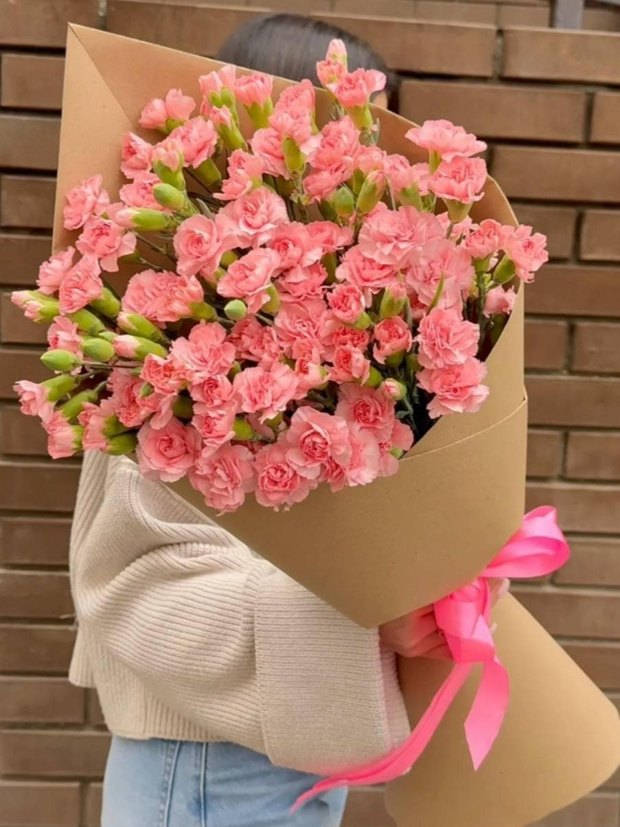 Букет кустовых гвоздик