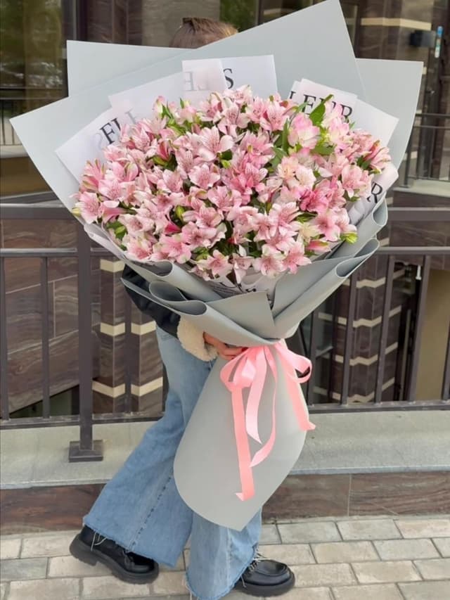 Большой букет с альстромерией XL