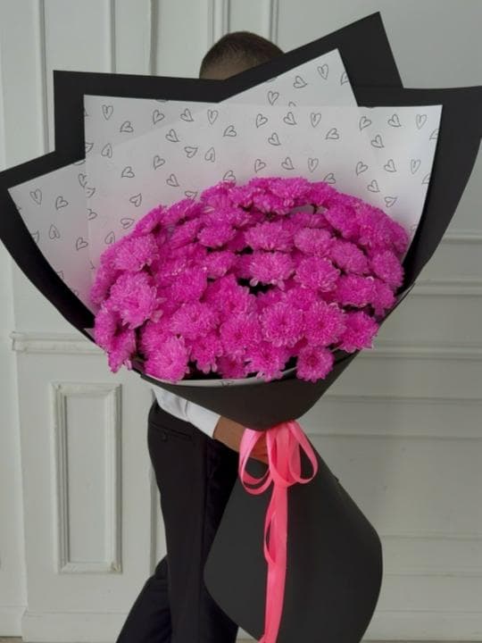 Букет из розовых хризантем