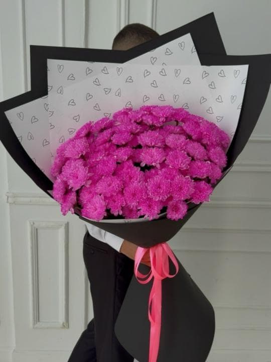 Букет из розовых хризантем