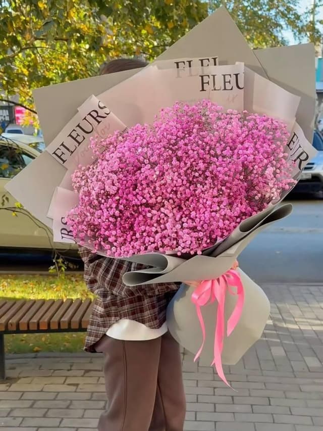 Букет с гипсофилой